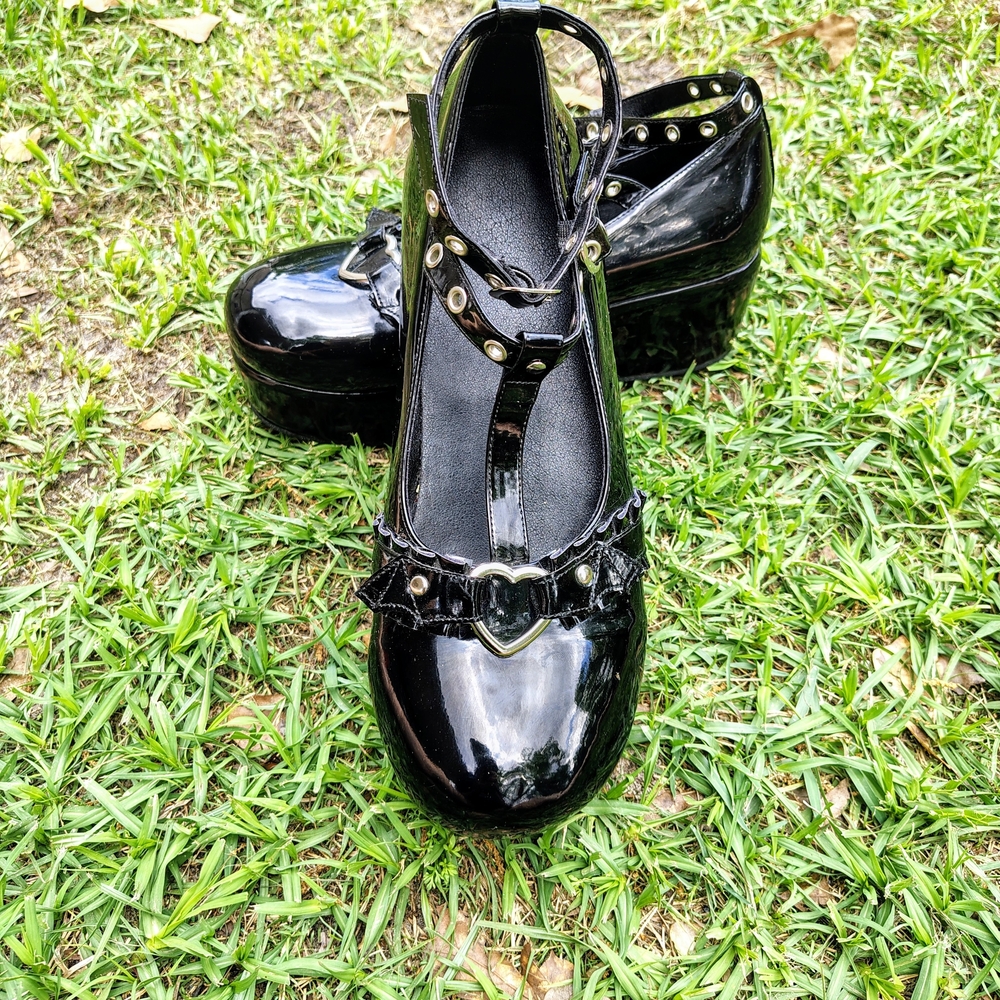 Women’s Black Patent Platform Gothic Mary Jane Heels - Picture 3 of 15